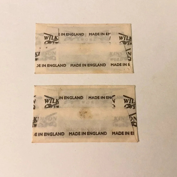 Vintage Wilkinson Sword Safety Razor Blades Lot of 2 Made in England - Picture 2 of 6